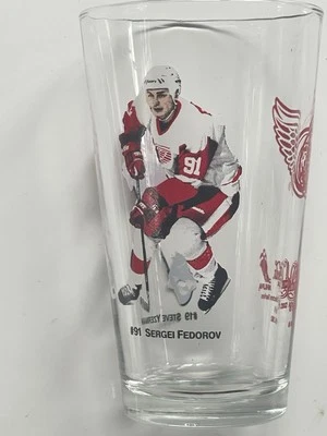DETROIT RED WINGS, ARBY’S, STEVE YZERMAN & SERGEI FEDOROV VIDRIO 6" 2002 Foto 1 de 4