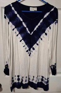 Top Chico's Zenergy Tie Dye - Talla 1 Pequeño, Cuello en V Manga 3/4 - Imagen 1 de 7