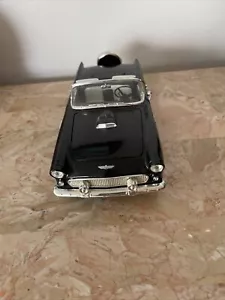 Rare 1:18 Scale Black 1956 FORD THUNDERBIRD CONVERTIBLE Diecast By REVELL - Picture 1 of 12