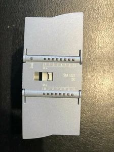 SIEMENS SIMATIC SM 1221 DC - 6ES7221-1BH32-0XB0 DI 16 - Bild 1 von 2