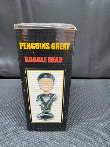 NEW !! Penguins Great "MARIO LEMIEUX"  Pittsburgh SGA Bobblehead 2002 Cover
