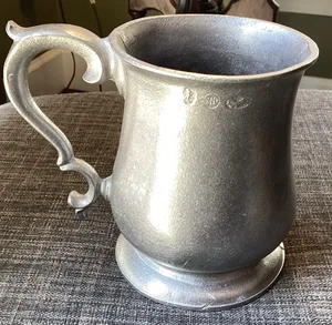 Taza vintage RWP Royal Wilton peltre armetale metal taberna jarra piedra 4-1/2" H - Imagen 1 de 7