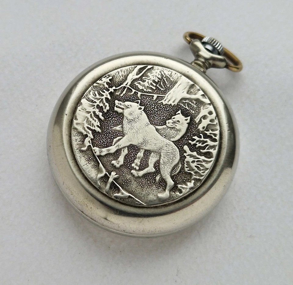 MOLNIJA. Vintage Soviet mechanical pocket watch. 18 jewels. USSR - Image 1 of 4