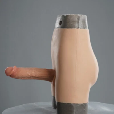 Pantalones de silicona para pene piel ropa interior bragas gay correa en consolador enorme realista Foto 1 de 4