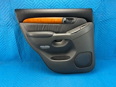 Panel interior de la puerta trasera Lexus GX470 lado del conductor gris: LH10 2003-2007 OEM Foto 1 de 4