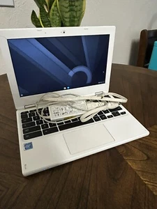Acer Chromebook Laptop 11" CB3-132-C9M7 - White (NX.G4XAA.001) - - Picture 1 of 7