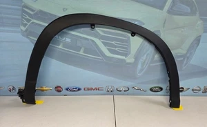 2014-2019 TOYOTA HIGHLANDER RIGHT SIDE FRONT MOLDING FLARE USED TAIWAN - Picture 1 of 16