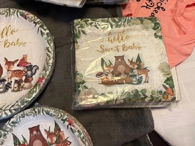 Conjunto enorme decoraciones temáticas baby shower jungla nuevo: pancarta, platos, tazas, servilletas Foto 1 de 4