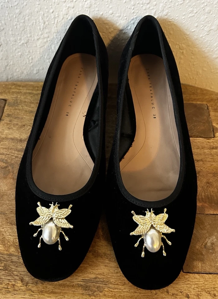 Zapatos Bailarina Zara Trafaluc Abeja Dorada con Perla Negro Terciopelo Tacones Talla 36/6 Foto 1 de 4