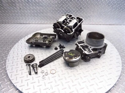 1998 98-03 Suzuki TL1000R TL1000 Rear Cylinder Head Cover Piston  - Imagem 1 de 4