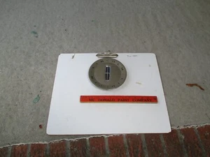 Factory Lincoln Center Cap Town Car OEM Chrome Wheel 3W13-1A096-CA 4W13-1A096-CA - Picture 1 of 6