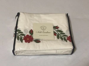 VTG Noble Excellence Heartland Queen Bed Skirt ONLY White Red Floral Cottagecore - Picture 1 of 7