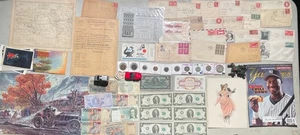 Lote de 225 monedas de colección antiguas de colección con cajón de chatarra tarjetas estampillas coleccionables - Imagen 1 de 24