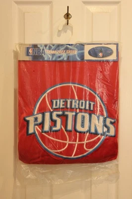 red Detroit Pistons Christmas Tree Skirt (Team Tree Skirt) - Image 1 of 2