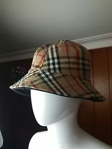 Burberry Reversible Bucket Hat Size Men Women' crisp cotton logo Used - Picture 1 of 9