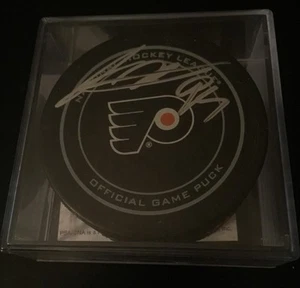 Philadelphia Flyers Jakub Voracek Signed Game Puck - PSA/DNA Authenticated - Picture 1 of 3