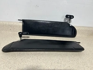 1997-2002 Jeep Wrangler Driver & Passenger Sun Visors Set Black OEM - Bild 1 von 3