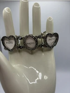 Memory Maker/Keeper Heart & Oval Photo Bracelet Silvertone 7” Stretchy - Picture 1 of 3