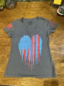 Camicia stile Grunt donna media scollo a V maglietta grigio patriottico - Foto 1 di 8