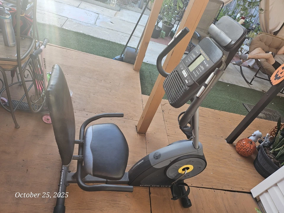 Bicicleta estática Gold’s Gym Foto 1 de 2