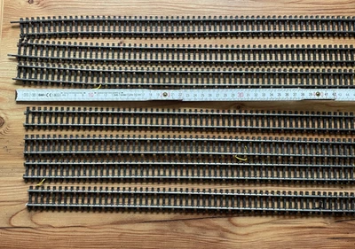 7 Stück Märklin Flexgleis 2205 (ca. 4,80 m) aus Anlagenabbau (1290) - Bild 1 von 3
