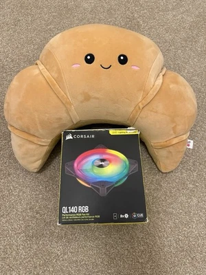 Corsair iCUE QL140 RGB 140mm PWM Dual Fan Kit with Lighting Node CORE - Image 1 of 2