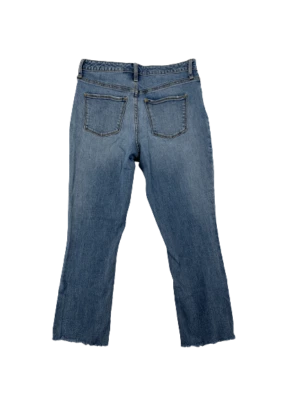 Pantalones de mezclilla Universal Thread para mujer talla 6/28R tiro alto Kick Boot corte corto Foto 1 de 4