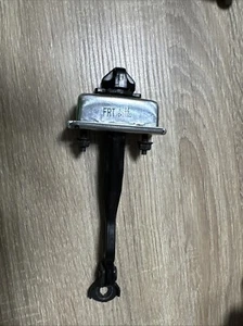 2016-2024 CHEVROLET MALIBU REAR RIGHT SIDE DOOR CHECK STRAP STOP STOPPER OEM - Picture 1 of 4