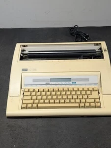 Nakajima AX-160 Typewriter - Untested, Signs of Use - Picture 1 of 13