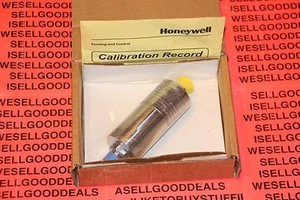  Honeywell STJE-060-1888-14 Pressure Transducer 0-300 PSI SPR1 80426414 New - Picture 1 of 4