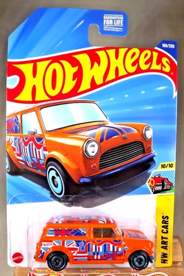 Hot Wheels #169 HW 2025 autos artísticos 10/10 '67 Austin mini van naranja con AD Sp azul Foto 1 de 4