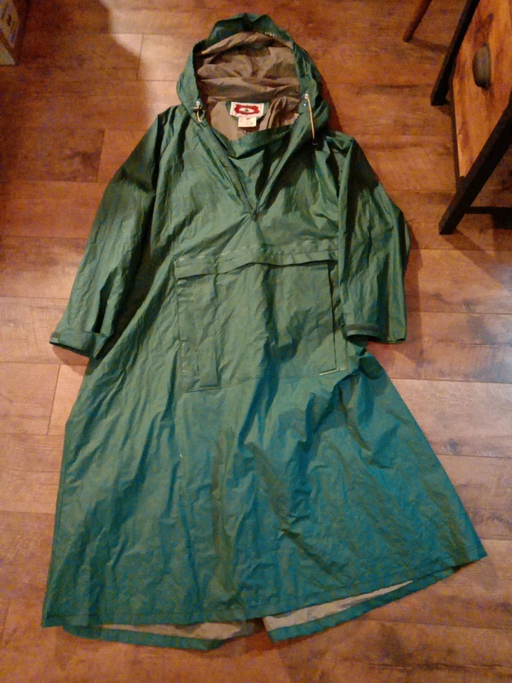 De colección. Poncho de lluvia LL Bean para hombre Maine Guide PVC nailon largo completo talla L leer descripción Foto 1 de 4