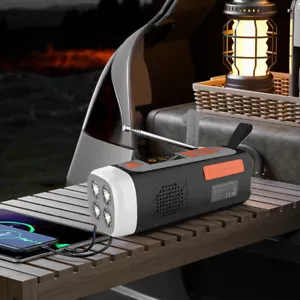 Radio de emergencia portátil 4500 mAh 3 vías alimentada USB C/solar/carga de manivela - Imagen 1 de 9