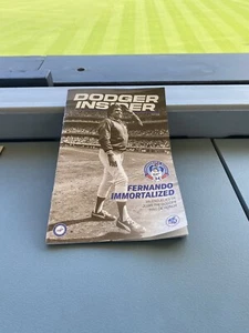 2023 Los Angeles Dodgers Insider Magazine 8/10/23 Fernando Valenzuela - Imagen 1 de 4
