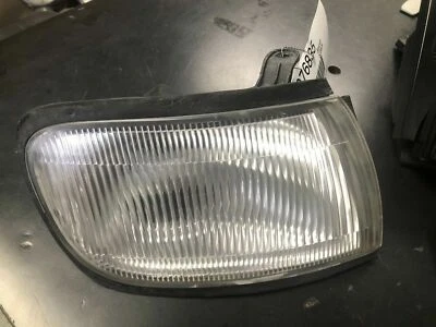 95 96 nissan maxima right passenger park lamp parklight light parklamp 1995 1996 - Изображение 1 из 4