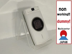【Factice !】 LG L601i simpure-L1 (couleur blanc) docomo-japon téléphone portable qui ne fonctionne pas - Photo 1 sur 3