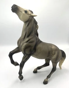 Breyer Horse #1373 Rearing Dapple Grey Stallion 2009 Fun Foals Collection Event - Picture 1 of 8