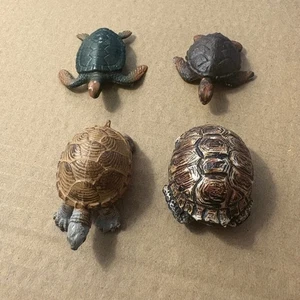 Turtle Figurines Lot Of 4 Pacific Hawksbill Loggerhead Musk Turtle - Picture 1 of 8