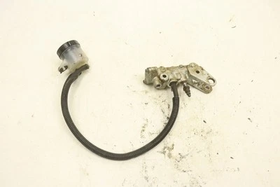 Pie de cilindro maestro de freno Can-Am Outlander L 570 DPS 16 705601273 51175 Foto 1 de 4