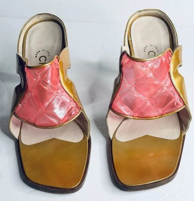 Sandalias vintage de tacón de charol para mujer Chanel doradas y rosas talla 36 1/2 Foto 1 de 4