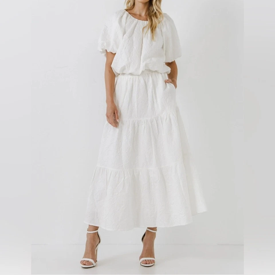 Falda midi blanca con textura floral rosa sin fin talla mediana nueva con etiquetas Foto 1 de 4