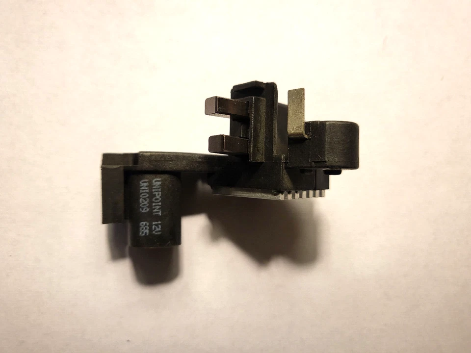 New Alternator Voltage Regulator L170-1315, IH237 - Image 1 of 3