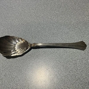Reed And Barton Sterling Silver Eighteenth Century  Sugar Shell Spoon - Picture 1 of 5