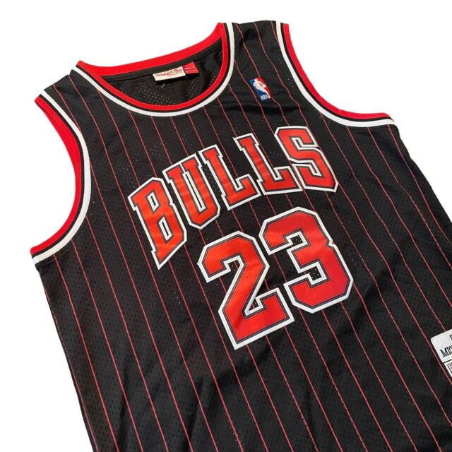 Mitchell & Ness Michael Jordan Chicago Bulls Independence Day Hardwood Classics 97-98 Authentic Jersey