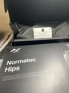 Hyperice Normatec 3 Attacco Anca - Contiene Solo Attacco Anca NUOVO - Foto 1 di 15