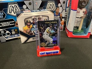 Serie Aggiornamento Topps 2024 - Rainbow Foil #US200 Luis Arraez - Foto 1 di 2