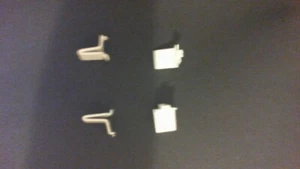 ( White ) Steel Shelf Support Clips For Pilaster Shelf Strips - Picture 1 of 5