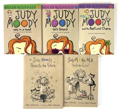 Judy Moody Mixed Book Set Megan McDonald - Lot Of 5  - Image 1 of 3