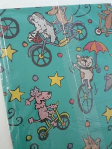 Vintage Hund Geschenkpapier Welpen Reiten Fahrräder Gibson Made in USA - Bild 1 von 5