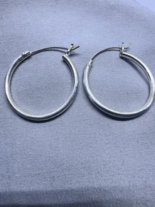 Sterling Silver 1” Hoop Earrings (38-13) - Picture 1 of 2